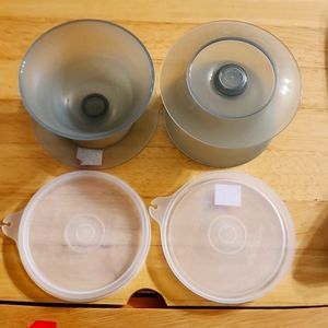 TUPPERWARE pudding/desert cup with lid 2 cups and lids